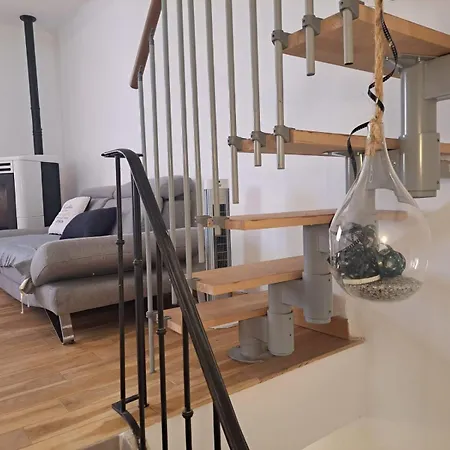 Apartament Triplex Centre Historique Fréjus